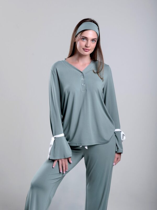 Olivine 2-pieces long sleeve bamboo pajama set – PJ Couture Collection